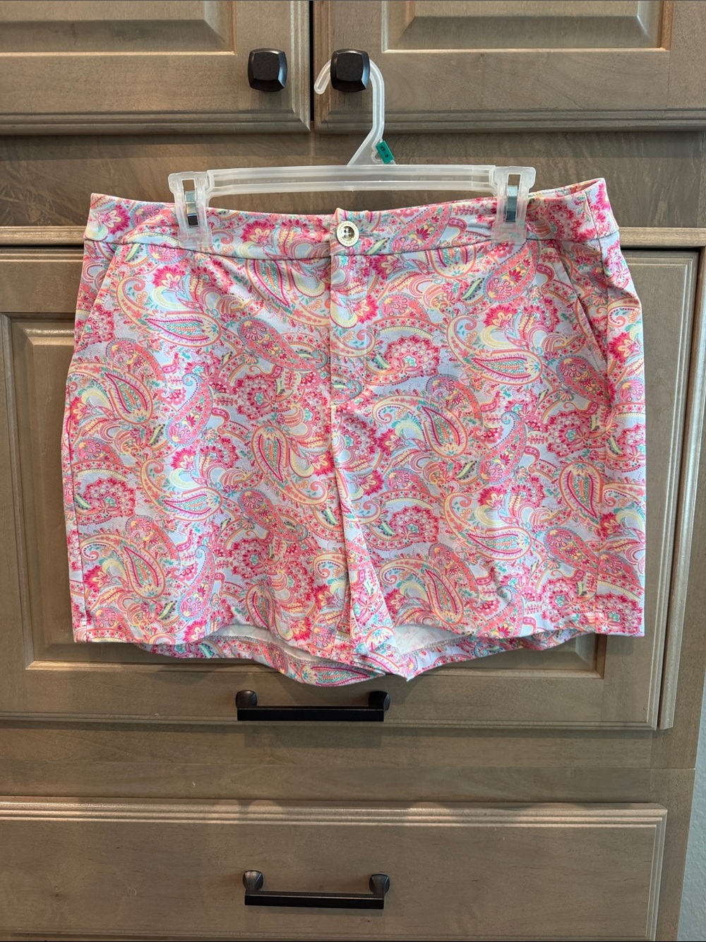 Dear Scarlett Women’s Pink Paisley Print Shorts
